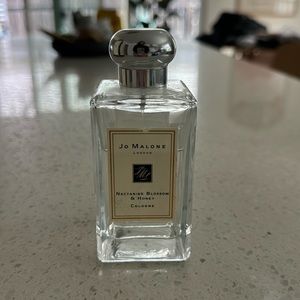 Jo Malone Nectarine Blossom & Honey perfume cologne